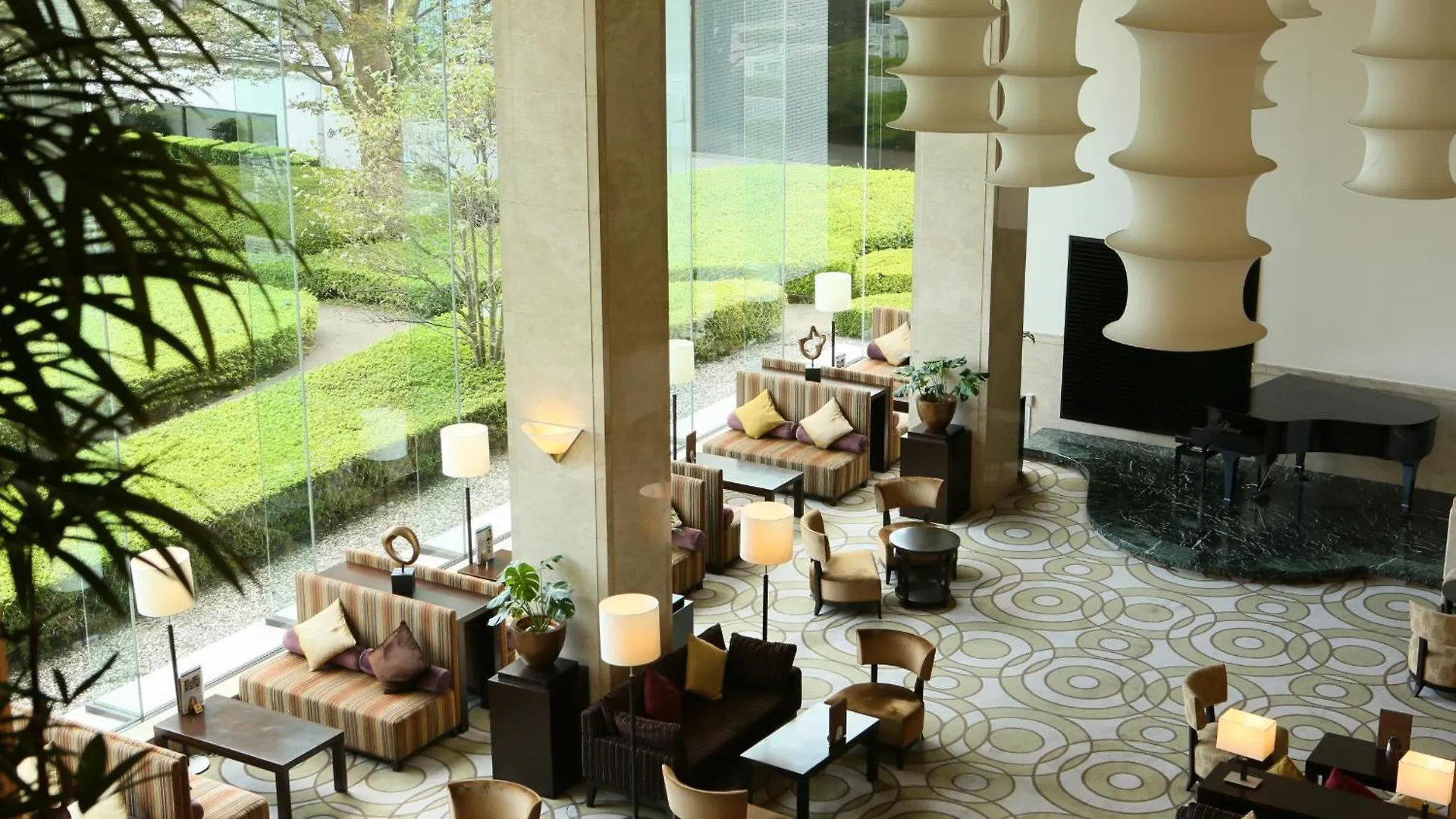 International Resort Hotel Yurakujo Narita 4*,