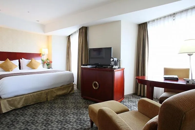 International Resort Hotel Yurakujo Narita 4*,  Japan