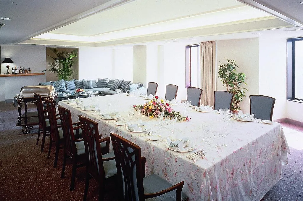 International Resort Hotel Yurakujo Narita