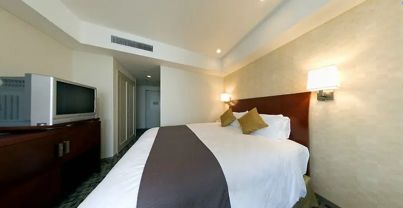 International Resort Hotel Yurakujo Narita