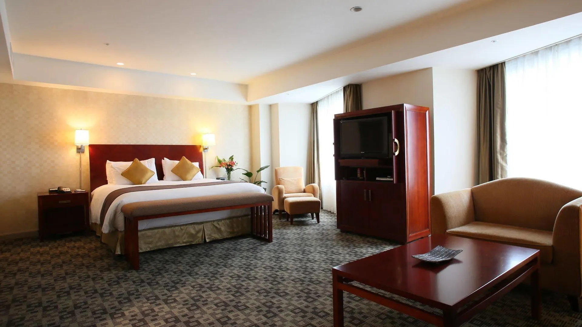International Resort Hotel Yurakujo Narita