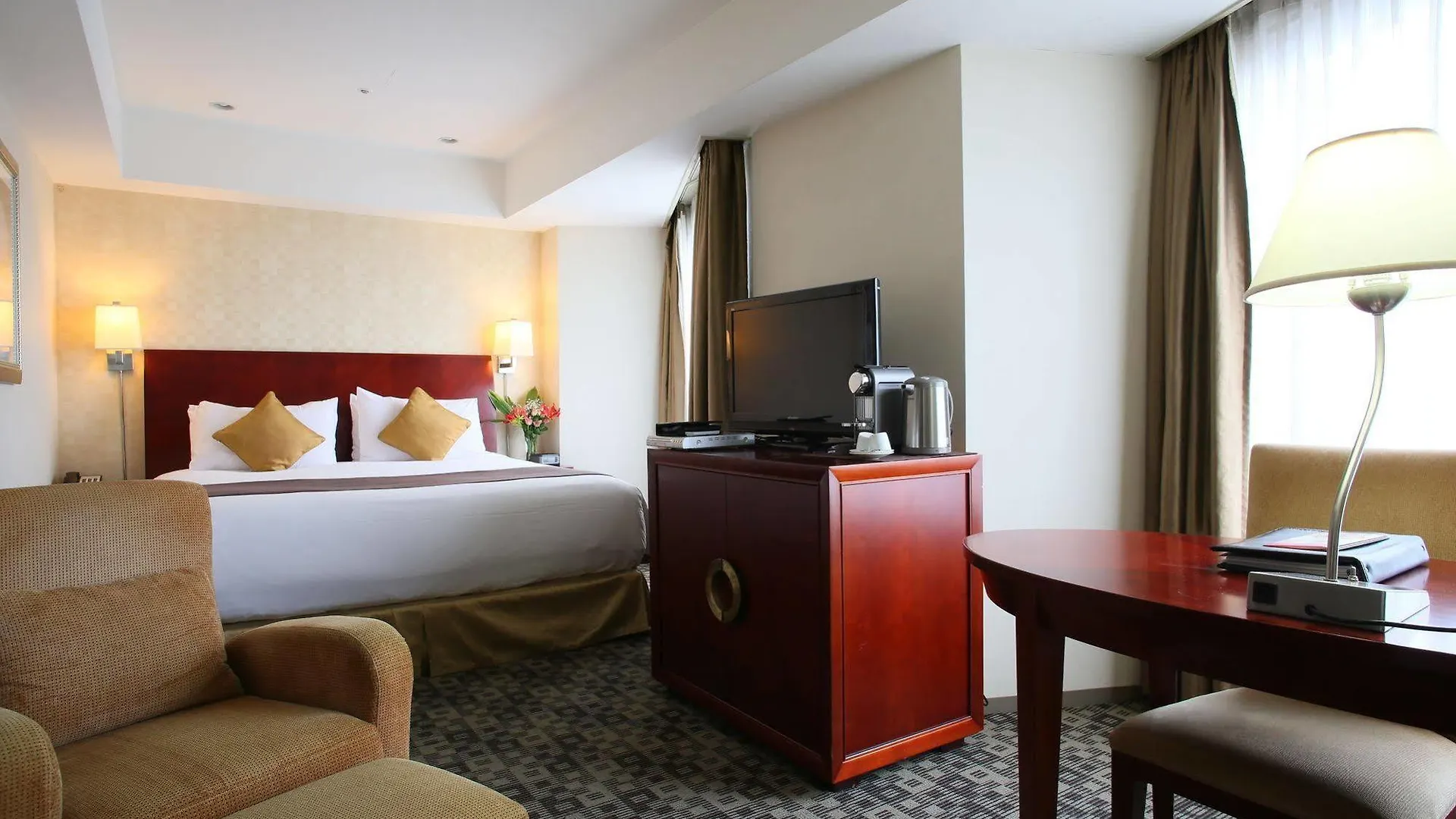 ****  International Resort Hotel Yurakujo Narita Japan