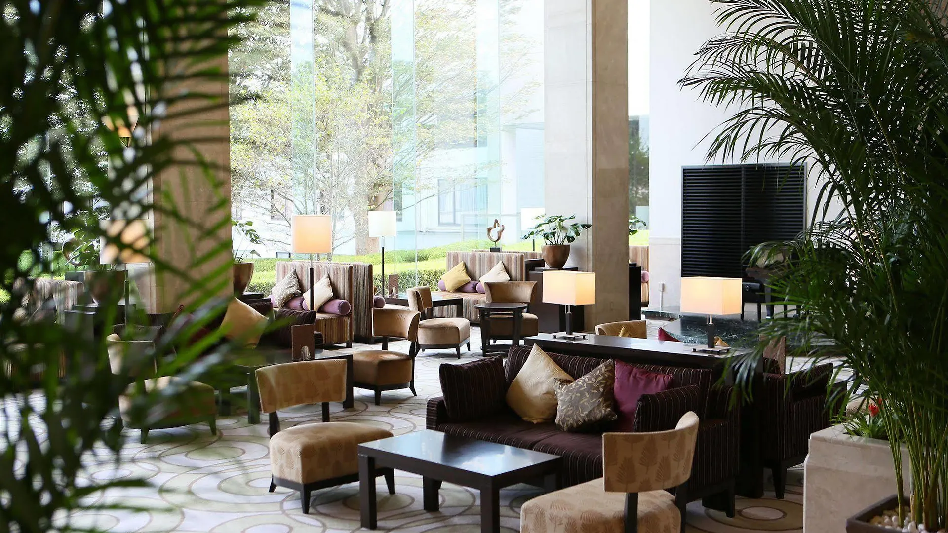 International Resort Hotel Yurakujo Narita