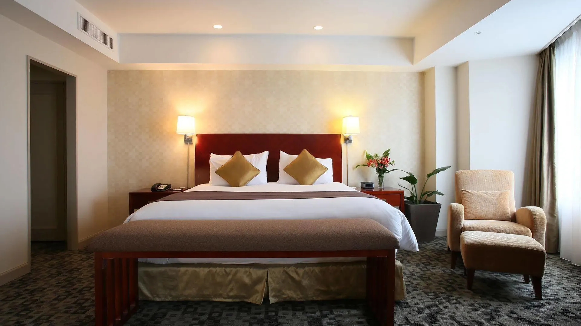 International Resort Hotel Yurakujo Narita Japan